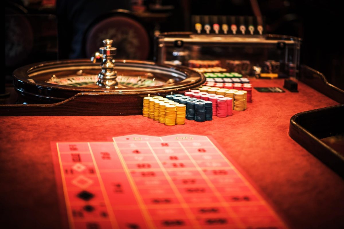 Mengelola Keuangan secara Bijak Saat Bermain di Casino Online: Biar Main Tetap Cuan, Bukan Cuma Cuan-cuan Harapan